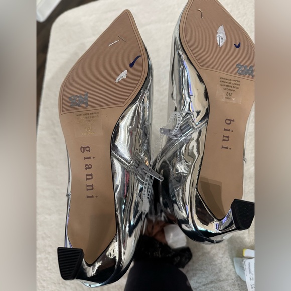 Gianni Bini Georgina Mirror Metallic Kitten Heel Booties Size 8 New - Picture 5 of 10